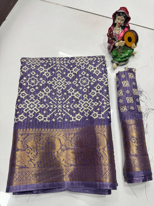 DOLA SILK SPARKLE ZARI BANDHNI PATOLA PRINT JAQURD BODAR