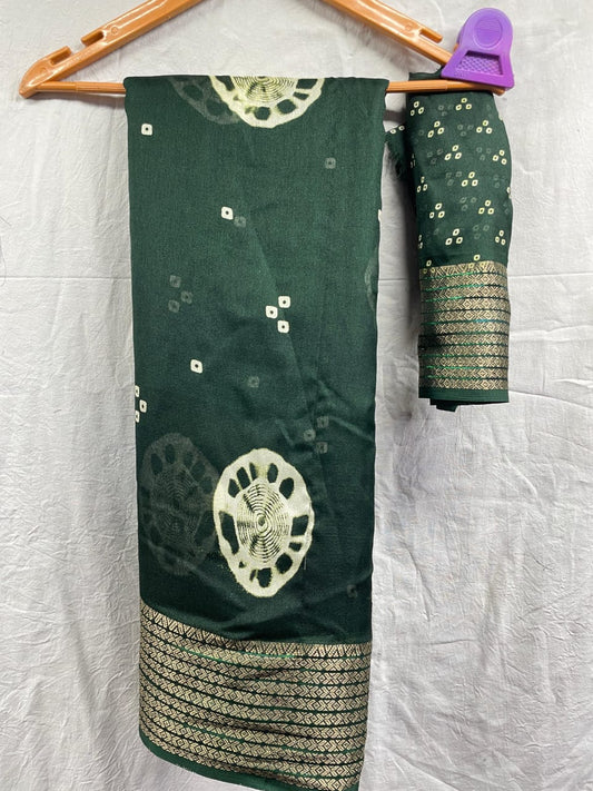 Marshmallow Fabric Saree with Jacquard Zari Border and Contrast Blouse Soft Fabrics
